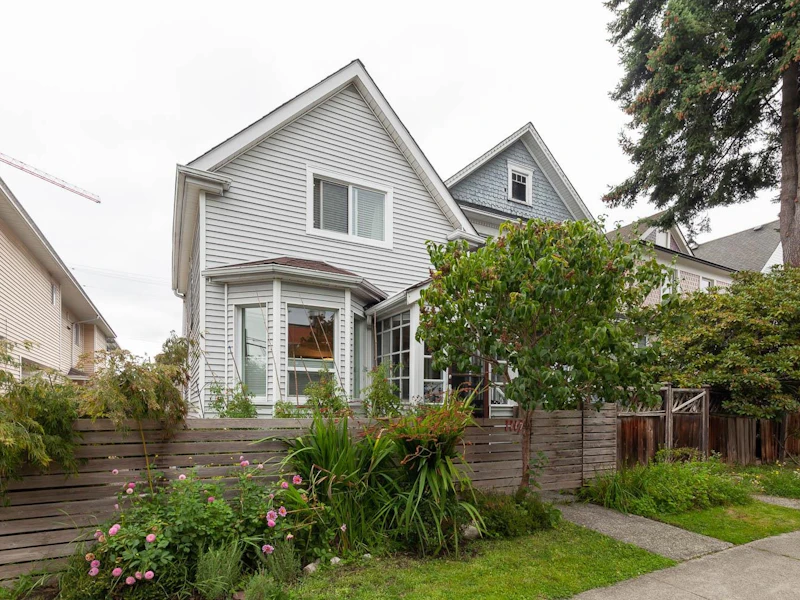 1113 E Pender Street, Vancouver BC V6A 1W6