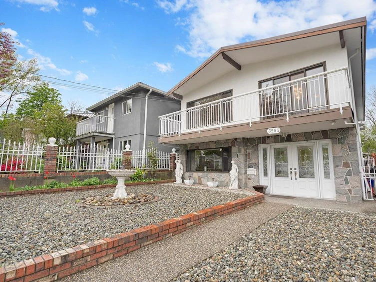 3583 Walker Street, Vancouver, BC, V5N 5A9 - 2