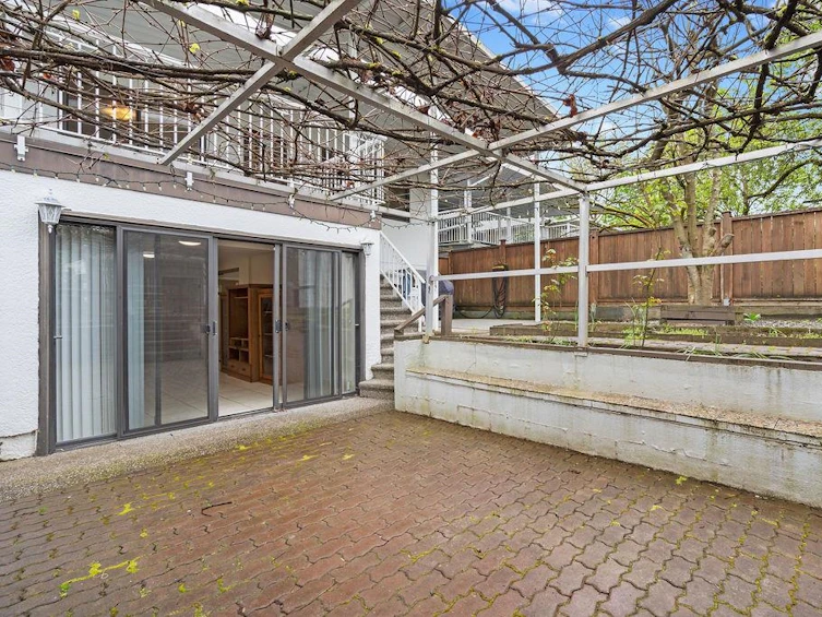 3583 Walker Street, Vancouver, BC, V5N 5A9 - 11