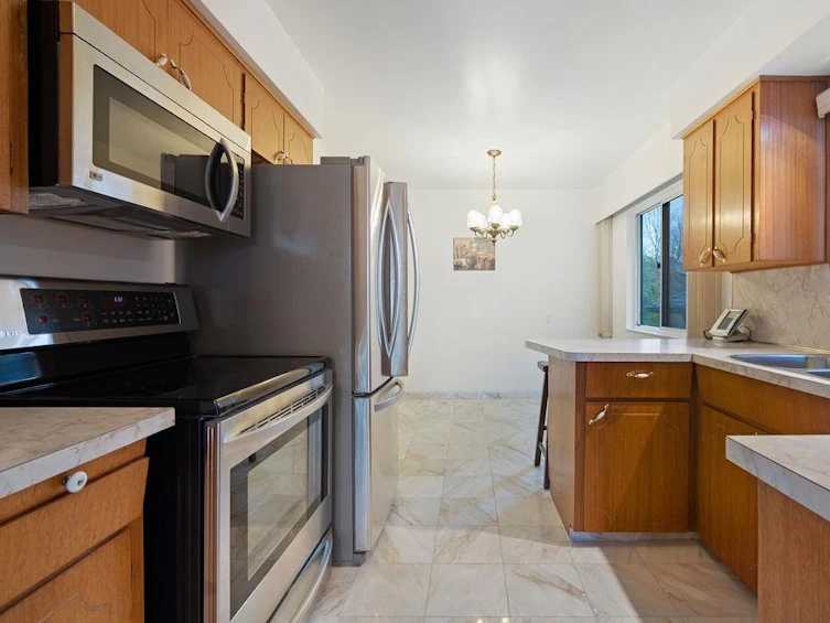 3583 Walker Street, Vancouver, BC, V5N 5A9 - 18