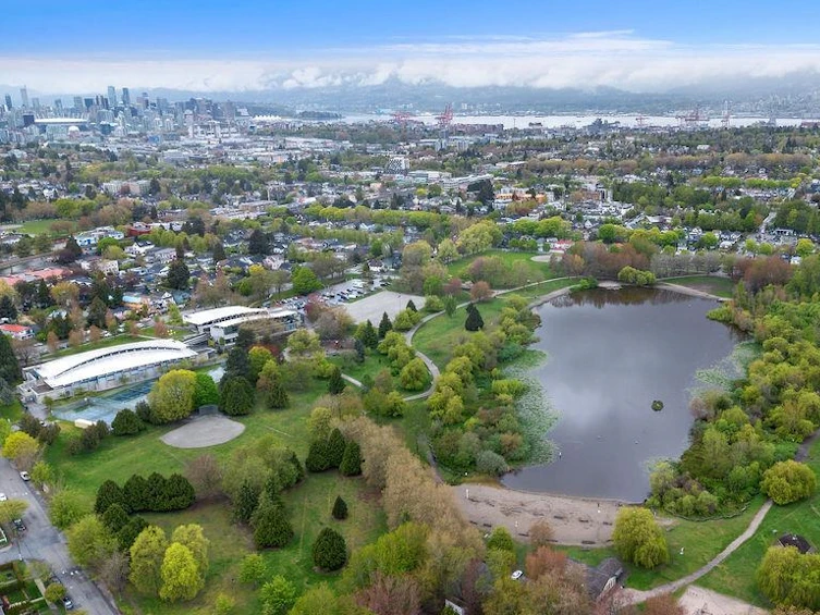 3583 Walker Street, Vancouver, BC, V5N 5A9 - 35