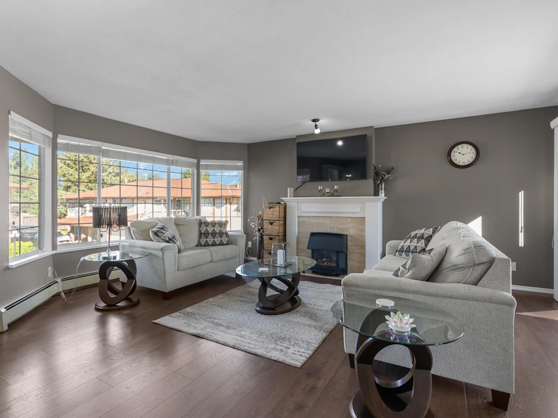 10 - 32659 George Ferguson Way, Abbotsford BC V2T 4E4