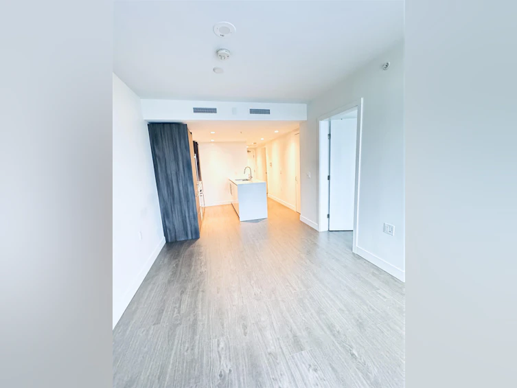 632-8133 Cook Road, Richmond, BC, V6Y 0L7 - 2