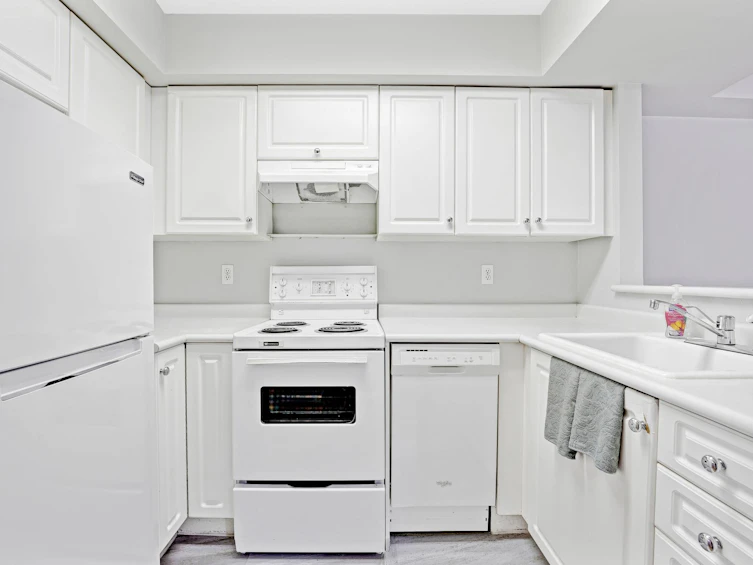 109-8110 120a Street, Surrey, BC, V3W 3P3 - 13