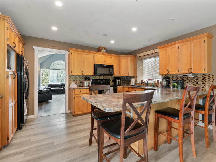 10048 Edgewater Place, Chilliwack, BC, V0X 1X0 - 8