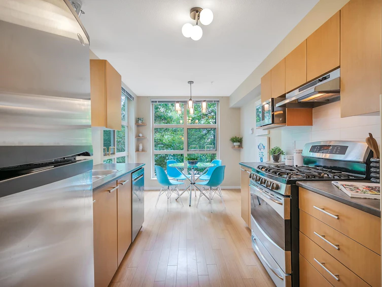 307-9319 University Crescent, Burnaby, BC, V5A 4Y5 - 13