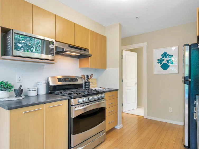 307-9319 University Crescent, Burnaby, BC, V5A 4Y5 - 15