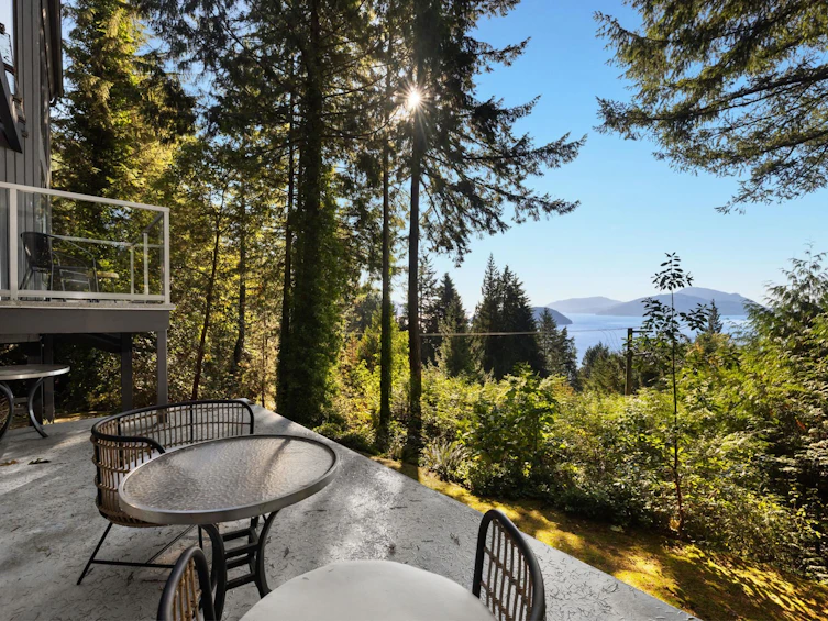 225 Mountain Drive, West Vancouver, BC, V0N 2E0 - 25