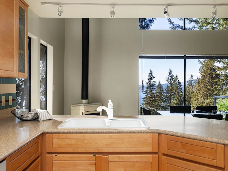 225 Mountain Drive, West Vancouver, BC, V0N 2E0 - 10