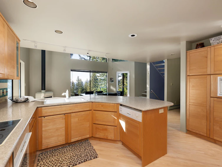 225 Mountain Drive, West Vancouver, BC, V0N 2E0 - 11
