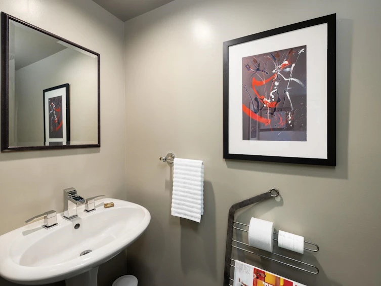 225 Mountain Drive, West Vancouver, BC, V0N 2E0 - 13
