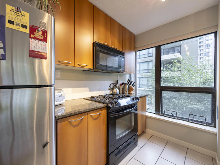 207-7108 Collier Street, Burnaby, BC, V5E 0A1 - 7