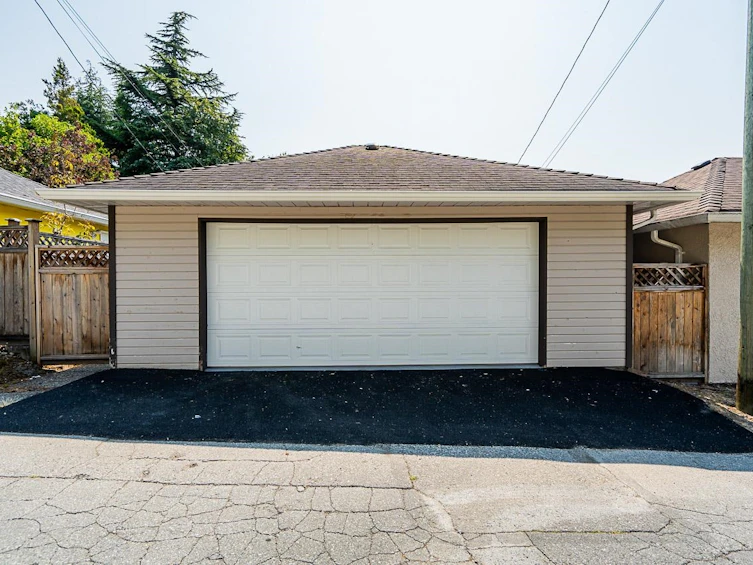 2133 W 49th Avenue, Vancouver, BC, V6M 2T5 - 37