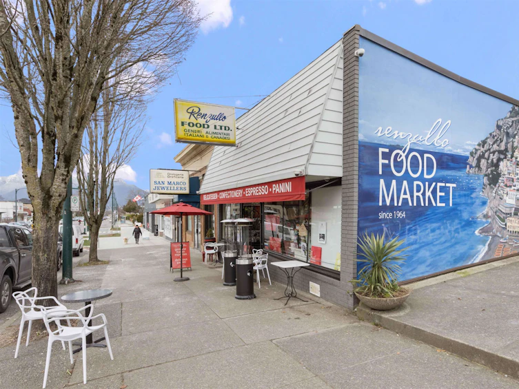 A-2444 Napier Street, Vancouver, BC, V5K 2W3 - 8