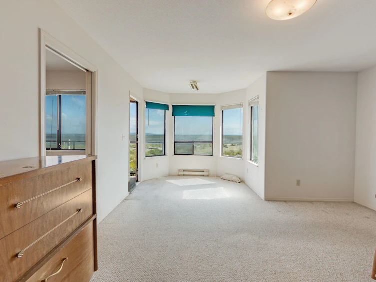1356 Beach Grove Road, Delta, BC, V4L 1N6 - 15