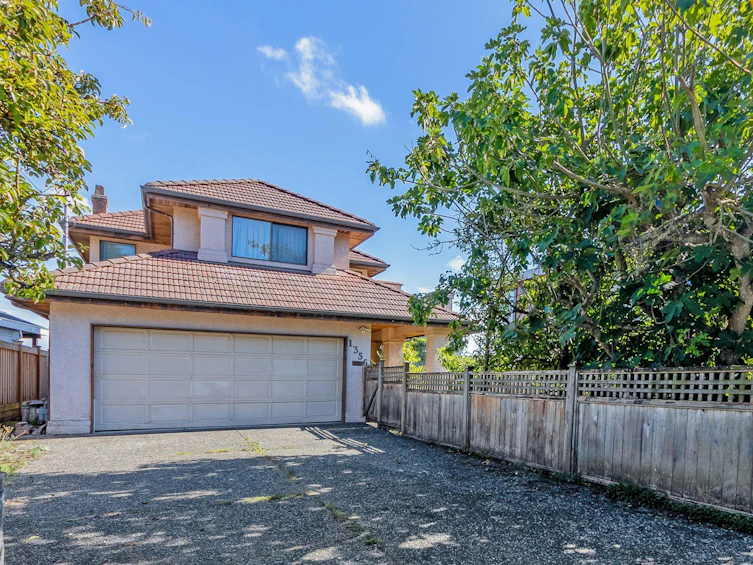 1356 Beach Grove Road, Delta, BC, V4L 1N6 - 3