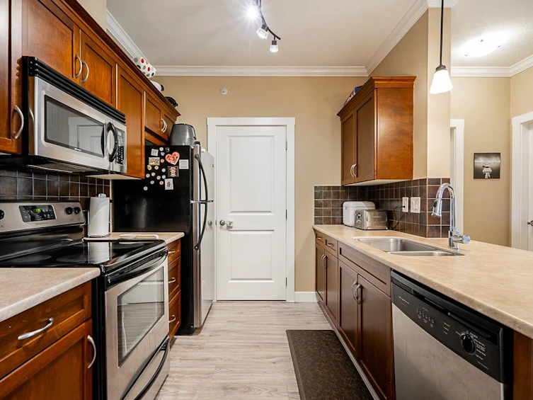 401-2038 Sandalwood Crescent, Abbotsford, BC, V2S 3H6 - 5