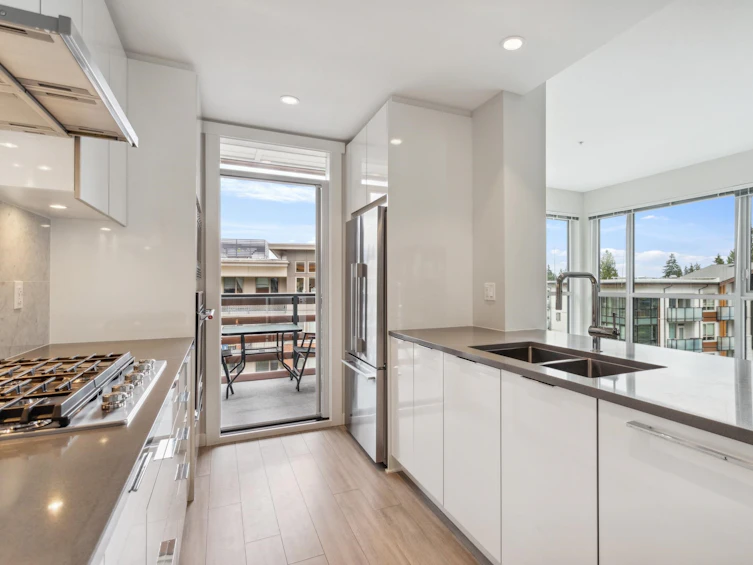 412-2663 Library Lane, North Vancouver, BC, V7J 0B9 - 11