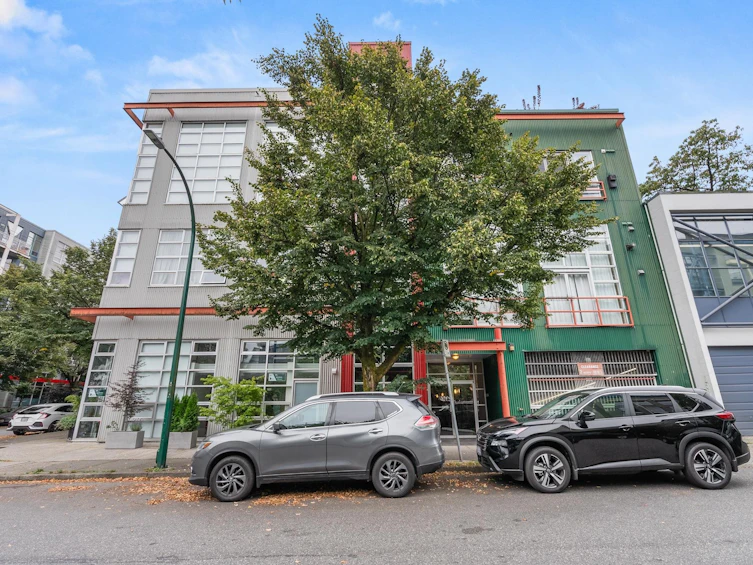 304-272 E 4th Avenue, Vancouver, BC, V5T 4S2 - 2