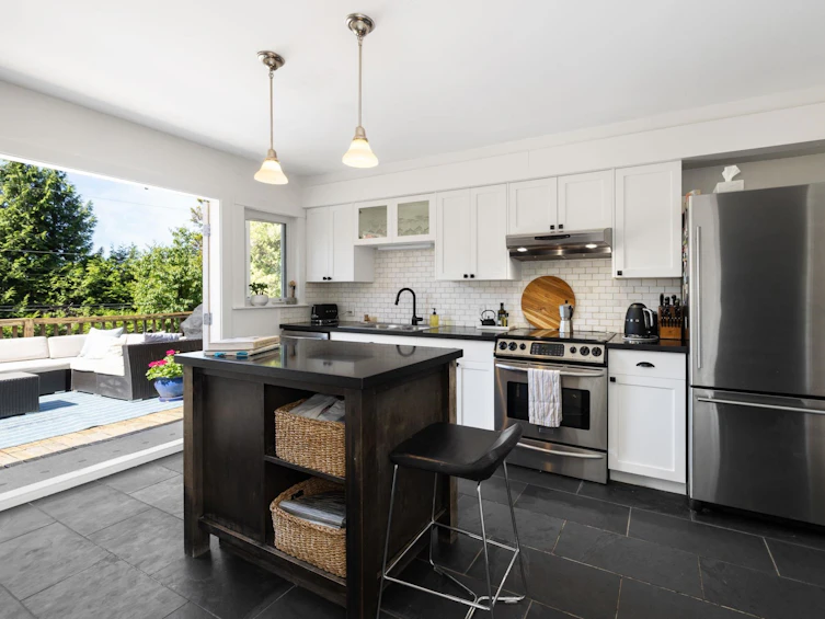 935 Melbourne Avenue, North Vancouver, BC, V7R 1N8 - 12