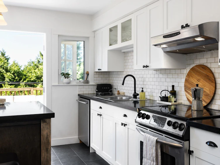 935 Melbourne Avenue, North Vancouver, BC, V7R 1N8 - 14