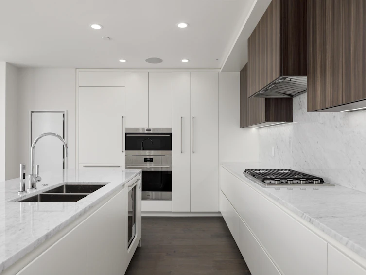 2205-7433 Cambie Street, Vancouver, BC, V6P 0J8 - 2