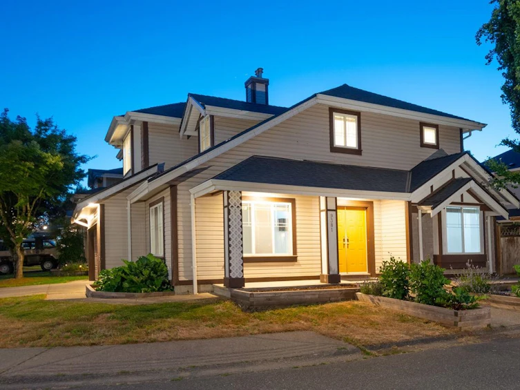 9381 203 Street, Langley, BC, V1M 3Y7 - 2