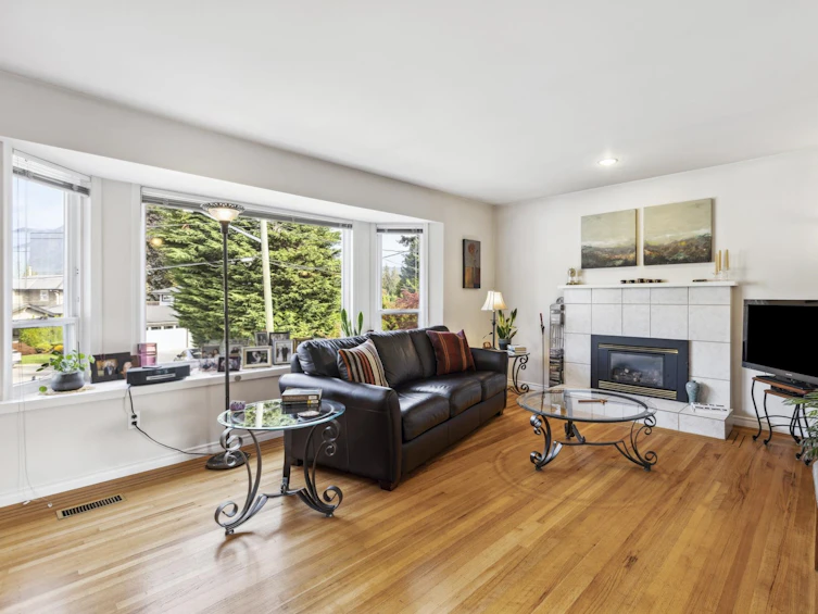 2273 Hazellynn Place, North Vancouver, BC, V7J 2R9 - 3