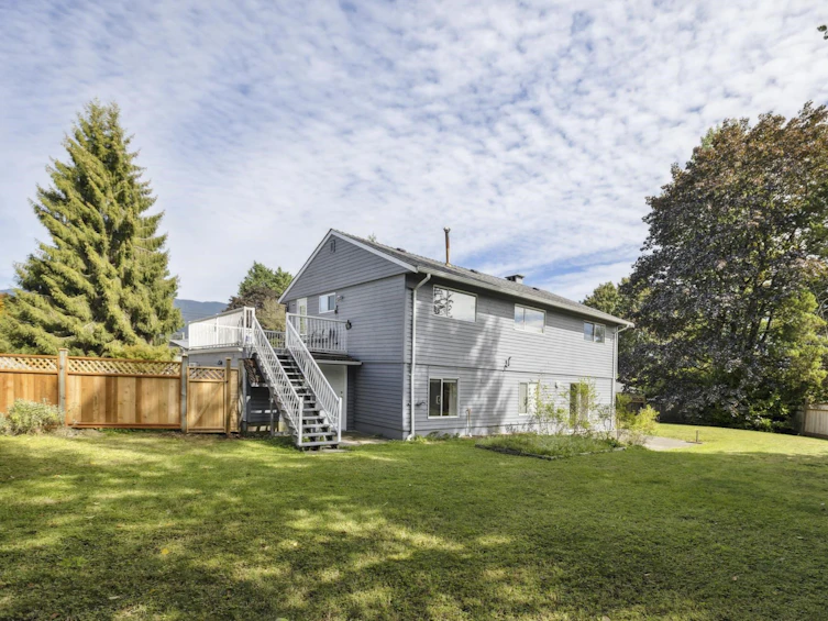 2273 Hazellynn Place, North Vancouver, BC, V7J 2R9 - 33