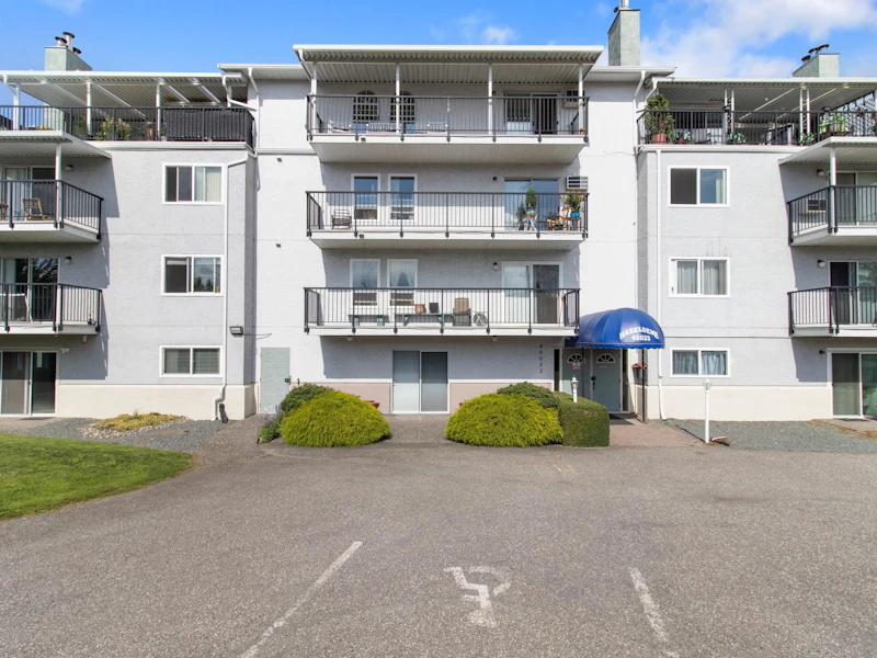 402 - 46033 Chilliwack Central Road, Chilliwack BC V2P 1J5