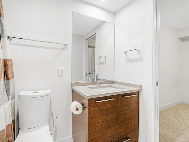 405-1160 Oxford Street, Surrey, BC, V4B 0B3 - 10