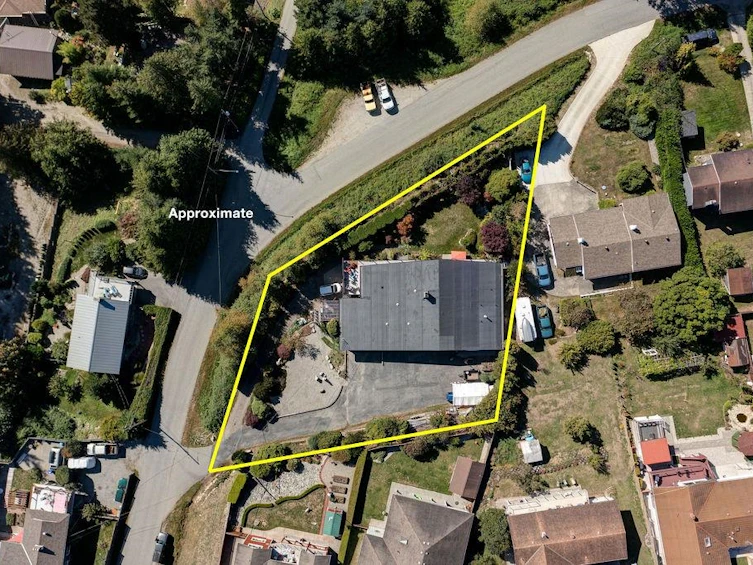 5158 Chapman Road, Sechelt, BC, V7Z 0B7 - 14