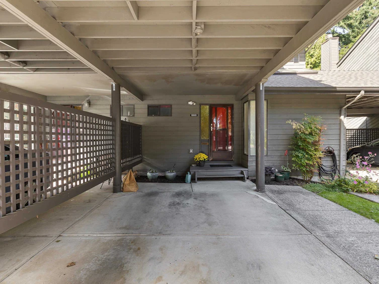 15951 Alder Place, Surrey, BC, V4A 5J1 - 2