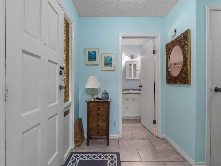 15951 Alder Place, Surrey, BC, V4A 5J1 - 5