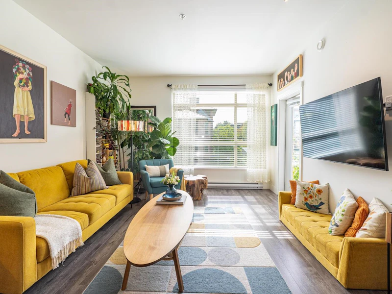 211 - 2436 Kelly Avenue, Port Coquitlam BC