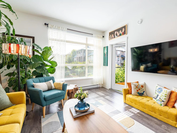 211-2436 Kelly Avenue, Port Coquitlam, BC, V3C 1Y4 - 2