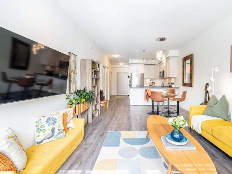 211-2436 Kelly Avenue, Port Coquitlam, BC, V3C 1Y4 - 3