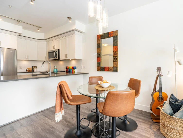 211-2436 Kelly Avenue, Port Coquitlam, BC, V3C 1Y4 - 4