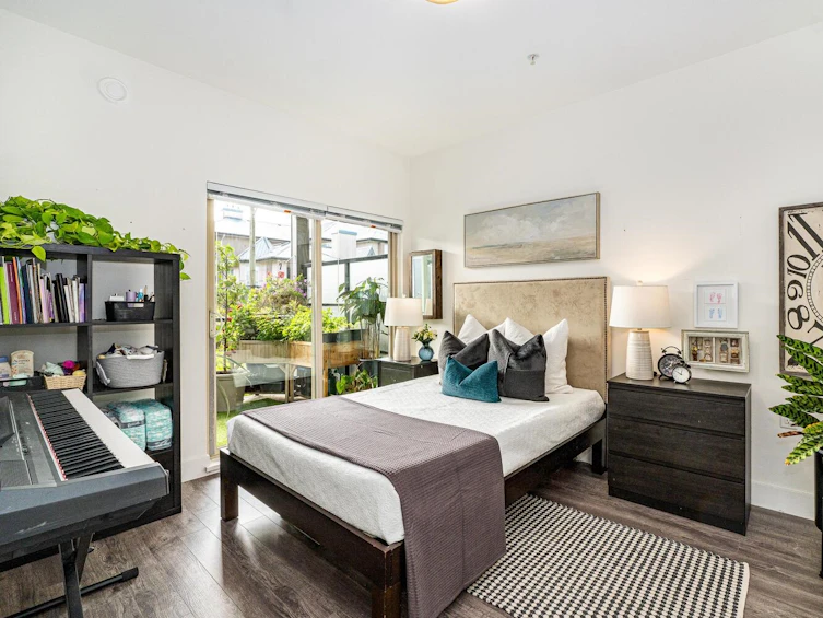 211-2436 Kelly Avenue, Port Coquitlam, BC, V3C 1Y4 - 7