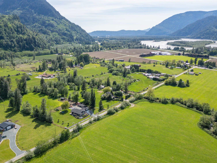 58608 Mckay Road, Hope, BC, V0X 1L2 - 33