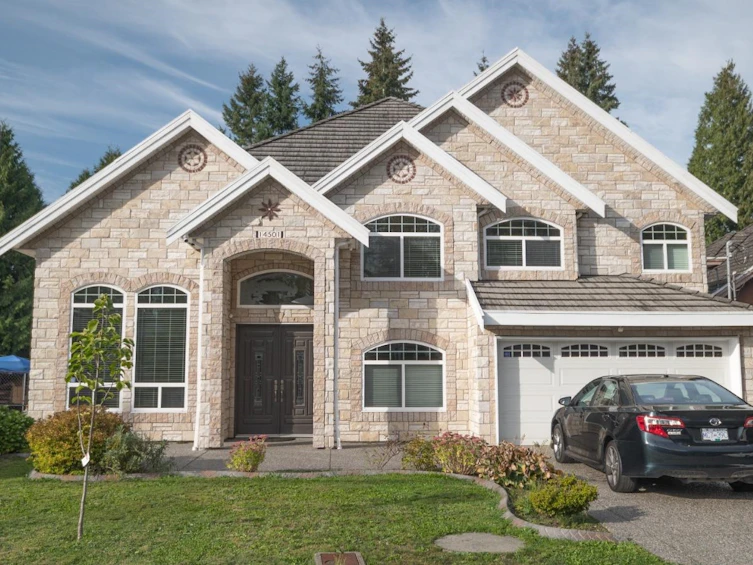 14501 105a Avenue, Surrey, BC, V3R 1S2