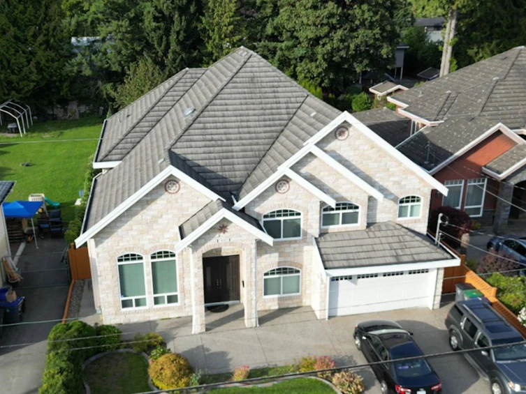 14501 105a Avenue, Surrey, BC, V3R 1S2 - 2