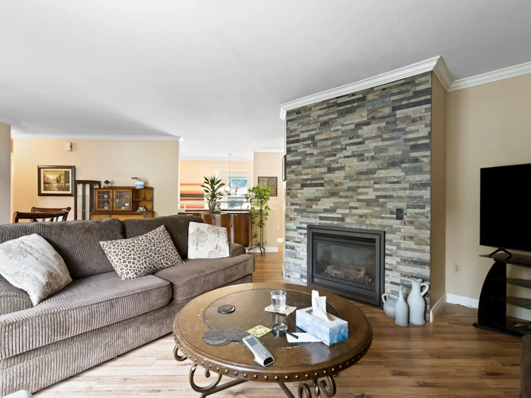 14-14846 100 Avenue, Surrey, BC, V3R 9M4 - 14