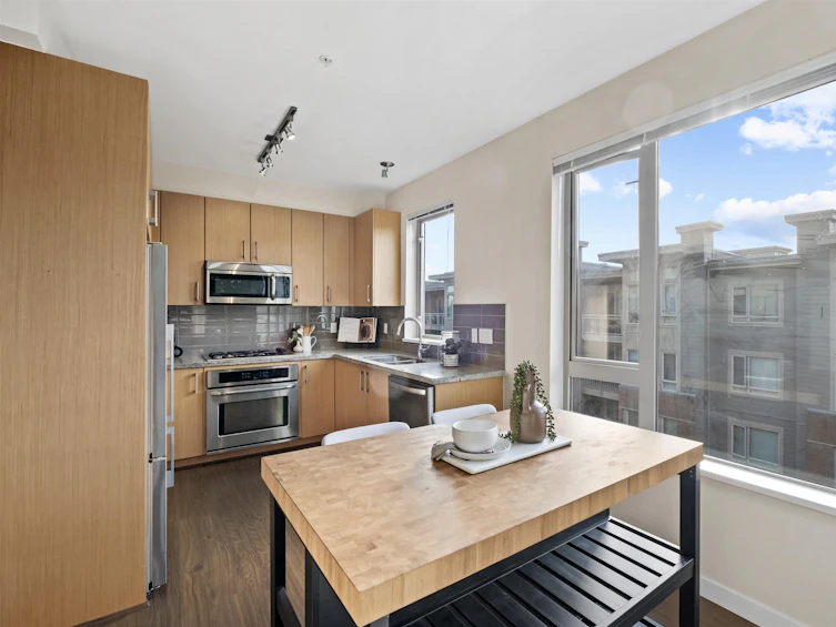 411-119 West 22nd Street, North Vancouver, BC, V7M 0B4 - 9