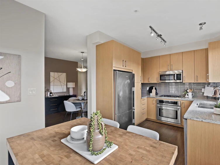 411-119 West 22nd Street, North Vancouver, BC, V7M 0B4 - 11
