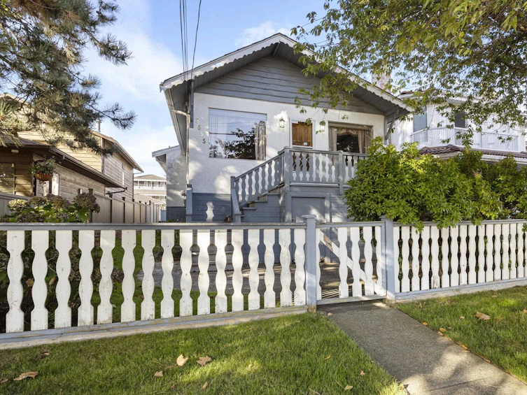 5555 Clinton Street, Burnaby, BC, V5J 2L9 - 2