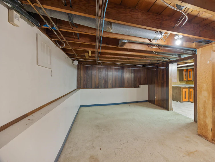 5555 Clinton Street, Burnaby, BC, V5J 2L9 - 23