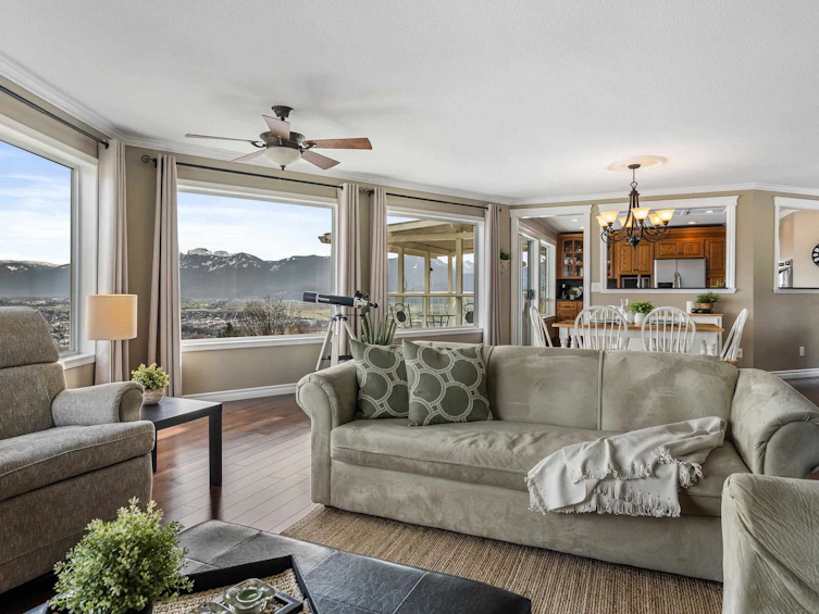 8519 Grand View Drive, Chilliwack, BC, V2R 4A2 - 3