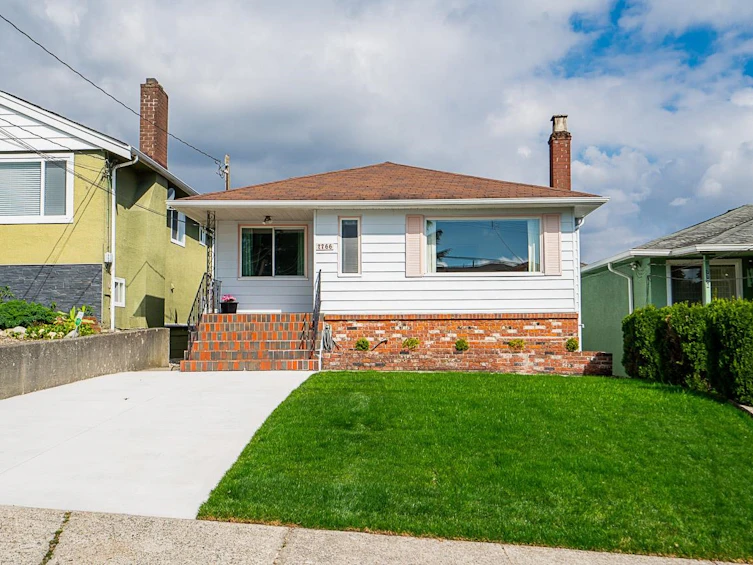7766 Davies Street, Burnaby, BC, V3N 3H4