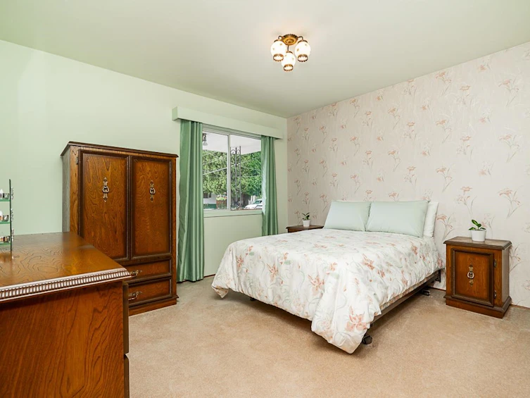 7766 Davies Street, Burnaby, BC, V3N 3H4 - 12